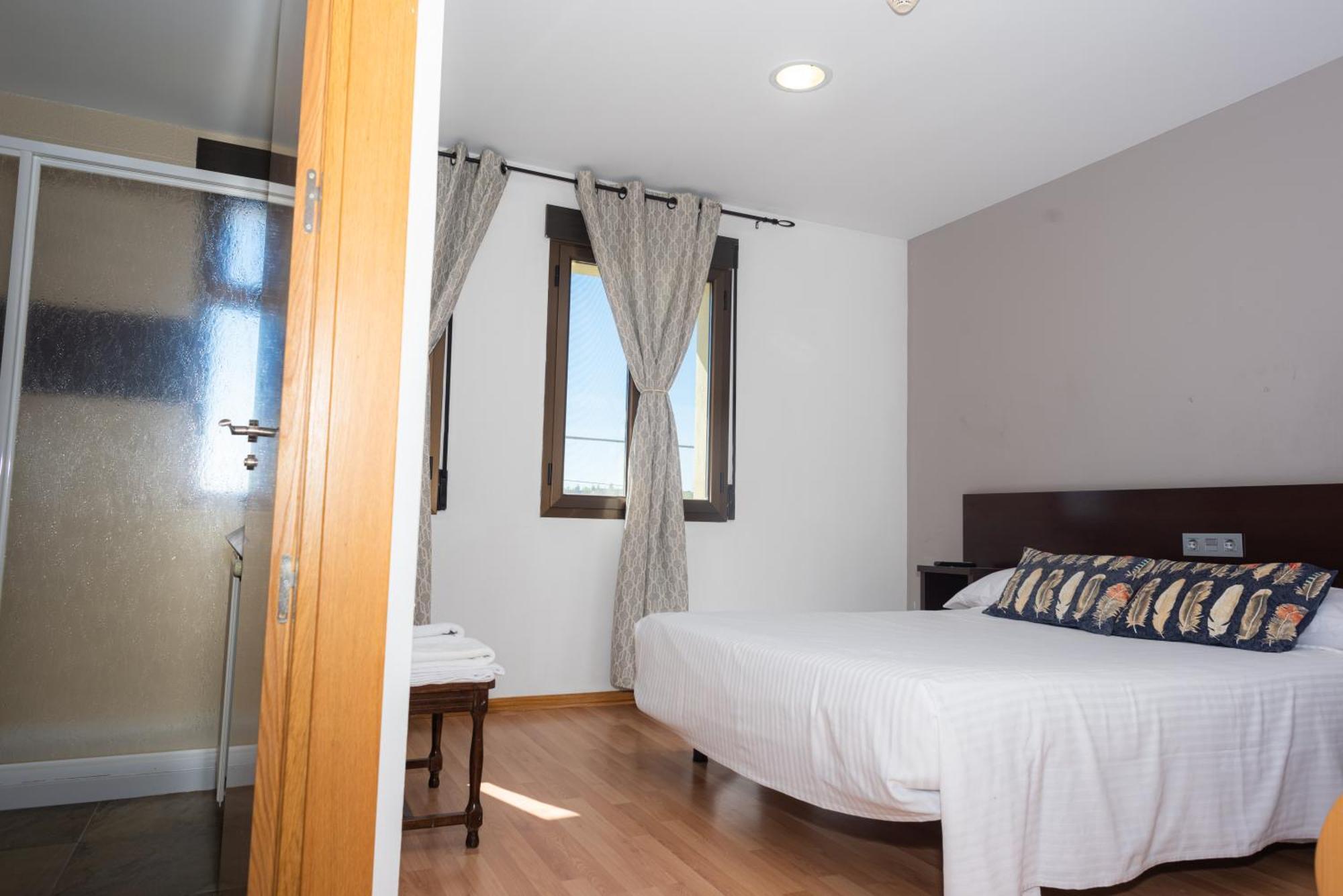 Hostal Venta De Valcorba Σορία Εξωτερικό φωτογραφία
